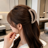 HSC76A | Hair Clip - brown