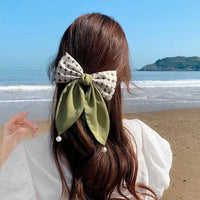 HSC66B | Green Hair Clip 1pcs