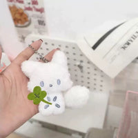 KC264 | White Fox Keychain