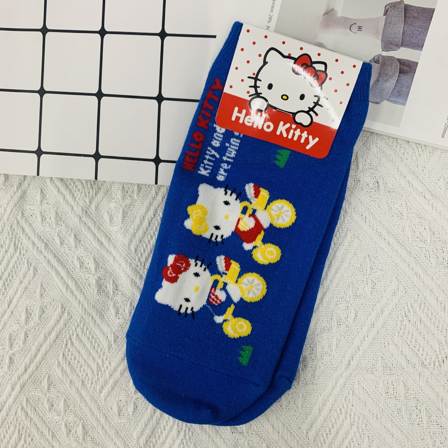 SO45 | Hello Kitty Sock 1pair 0.75$ random  color