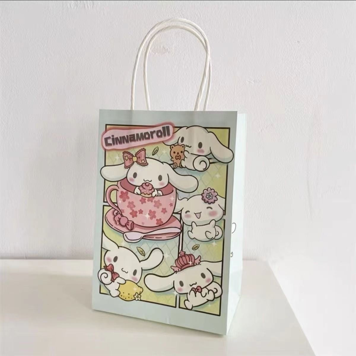 GFT20 | Sanrio HBD Paper Bag / Gift bag 21*27*11cm