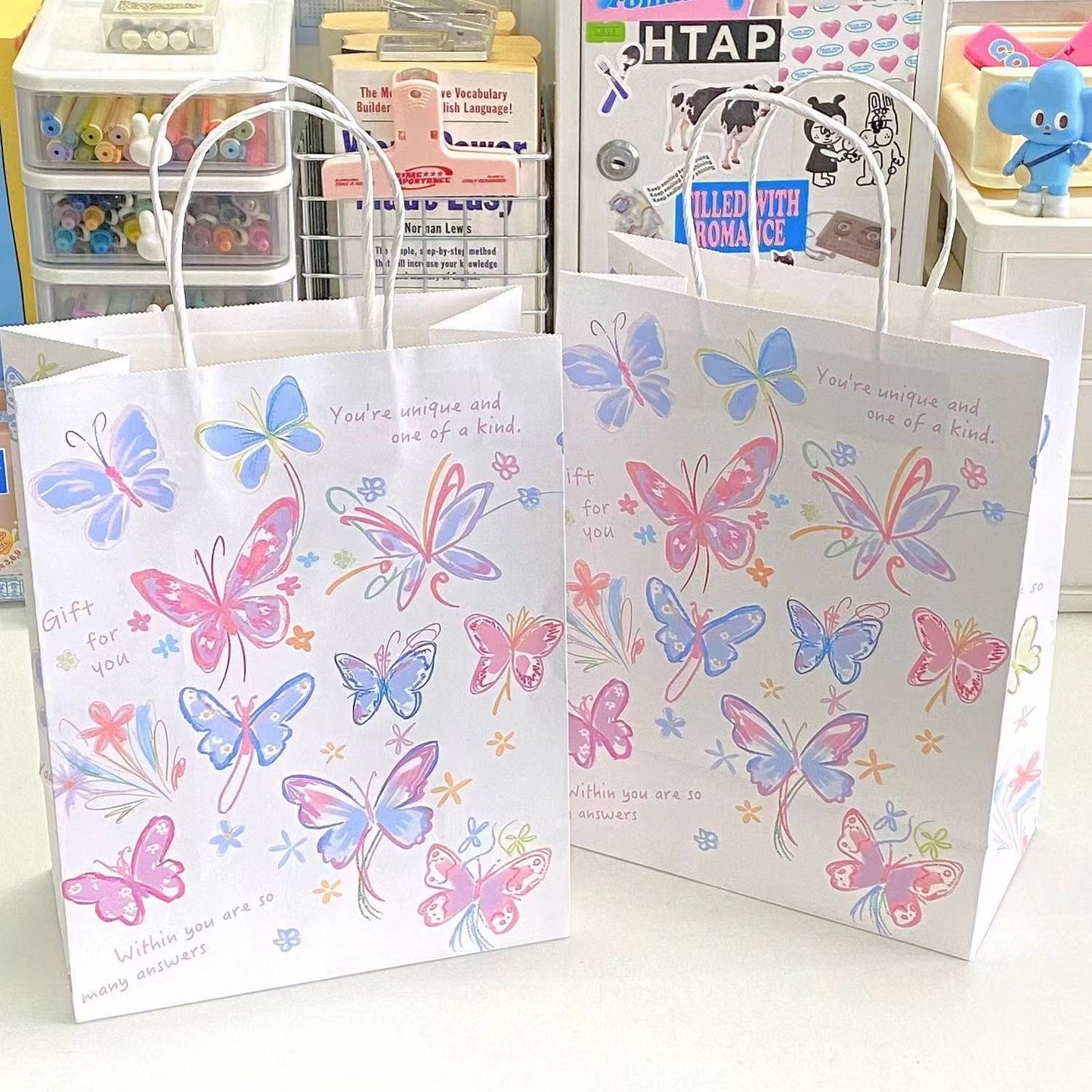 LGFT33A | Butterfly Paper Bag / Gift Bag 12.5x14.5x7.5cm